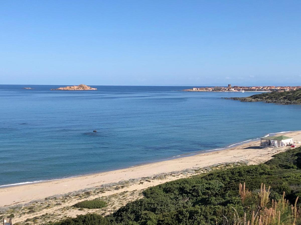 Borgo Spiaggia Isola Rossa Buitenkant foto
